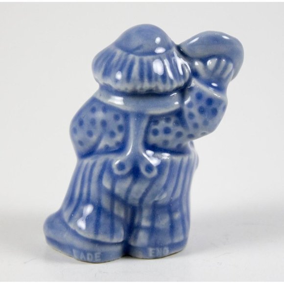 Wade Whimsies Red Rose Tea Circus Series III 1996 Blue Clown with Pie - Picture 2 of 5